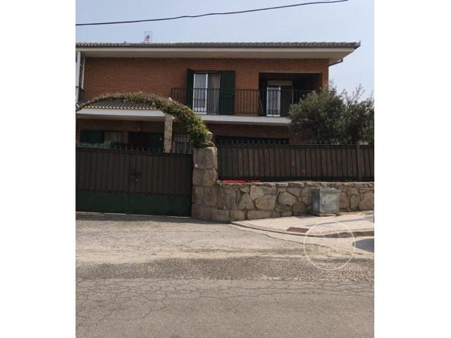 Chalet en venta en Solosancho photo 0