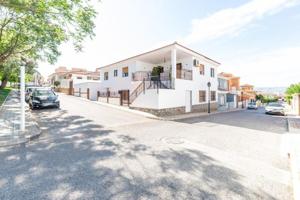 Adosada en venta en Láchar, Láchar photo 0