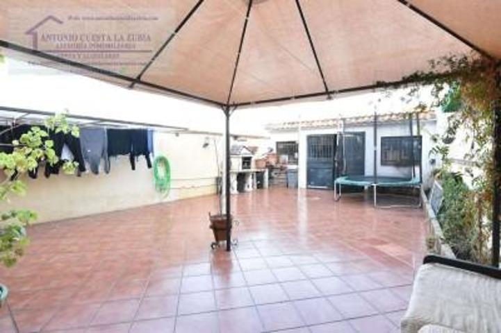 Casas de pueblo en venta en Horche, La Zubia photo 0