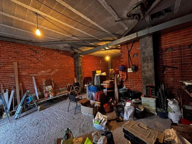 Local comercial en venta en Avilés, Quirinal photo 0