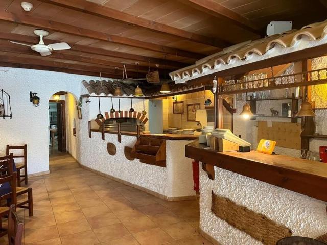 Local comercial en venta en Calvia, Santa Ponsa photo 0
