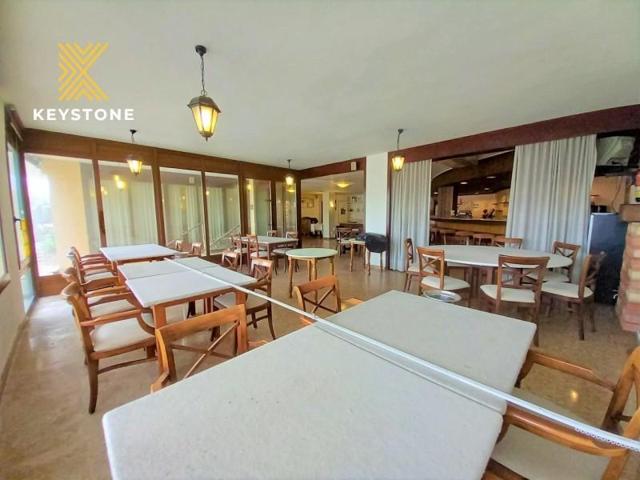 Local comercial en venta en Manacor, Porto Cristo photo 0