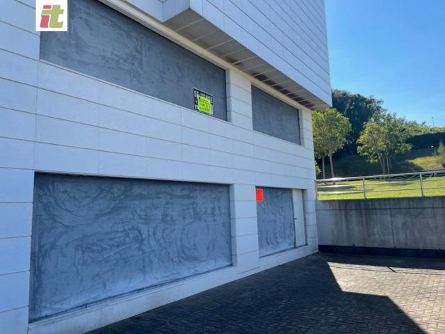 Local comercial en venta en Urduliz, Urduliz Centro photo 0