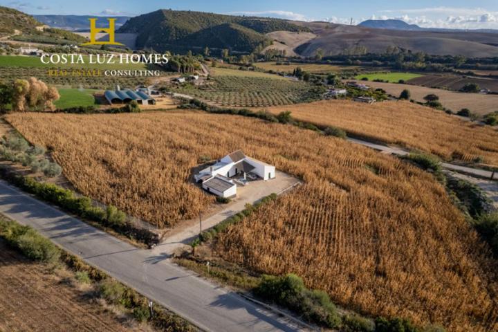 Casa con terreno en venta en Arcos de la Frontera, Arcos de la frontera photo 0