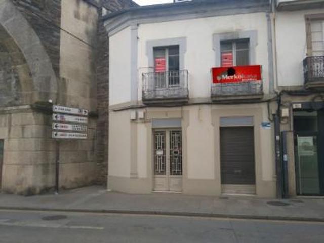 Casa en venta en Lugo, Centro photo 0