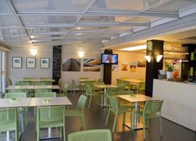 Local comercial en venta en Gandia, Playa de Gandia photo 0