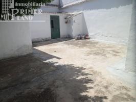 Casa en venta en Tomelloso, Avda. juan carlos i photo 0