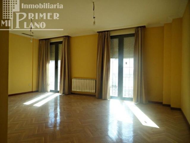 Piso en venta en Tomelloso, Calle Don Victor Peñasco photo 0