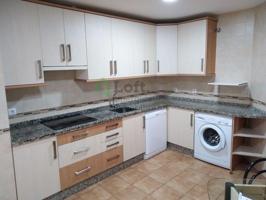 Piso en venta en Badajoz photo 0