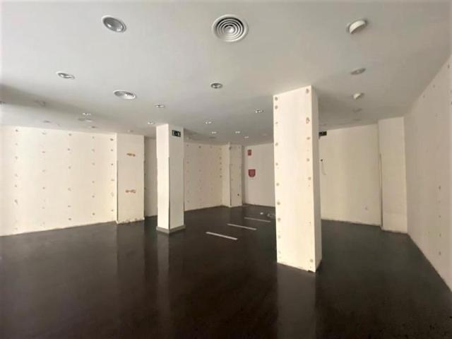 Local comercial en venta en Cádiz, Centro photo 0