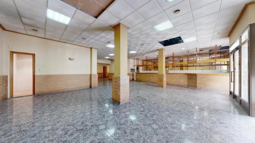 Local comercial en venta en Mislata, MISLATA photo 0