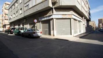 Local comercial en venta en Elda, Cruz de los caídos photo 0