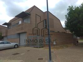 Chalet en venta en Villamuriel de Cerrato photo 0