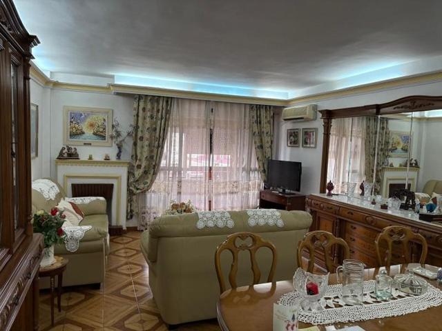 Piso en venta en Algeciras, Centro photo 0