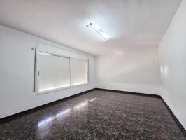 Piso en venta en Castellbisbal, ESPORTIVA photo 0