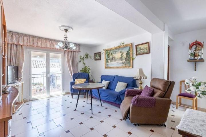 Piso en venta en Granada, Zaidin photo 0