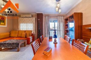 Piso en venta en Sevilla, Parque Alcosa photo 0