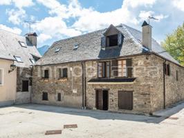 Casa con terreno en venta en Arrés photo 0