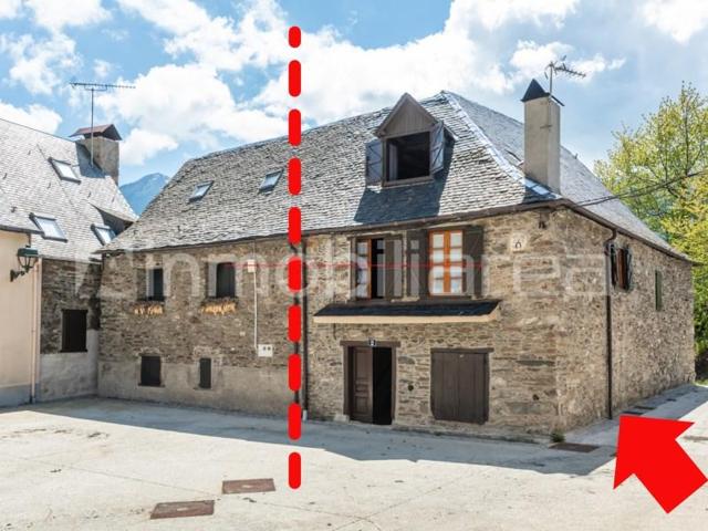 Casa con terreno en venta en Arrés photo 0