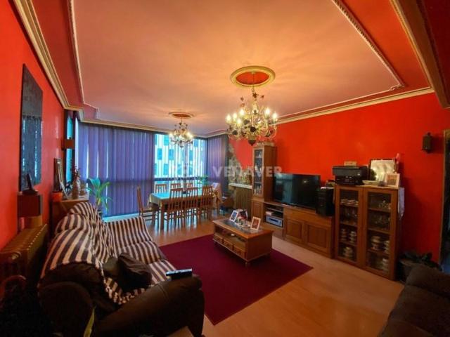 Apartamento en venta en Vigo photo 0