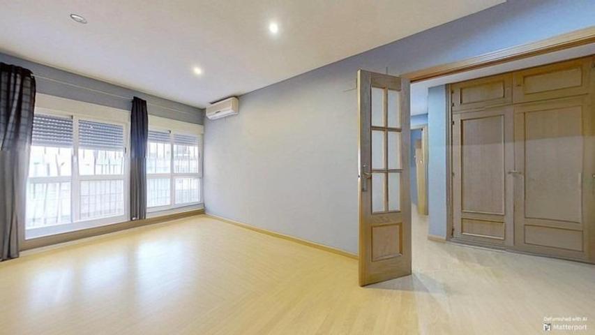 Piso en venta en Granada, Centro photo 0