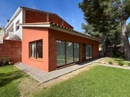 Casa en venta en Pedret i Marzà, VILAJUIGA photo 0
