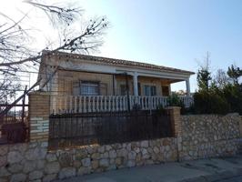 Chalet en venta en Chiva, Calle Gerona Sierra Perenchiza, 46370 photo 0