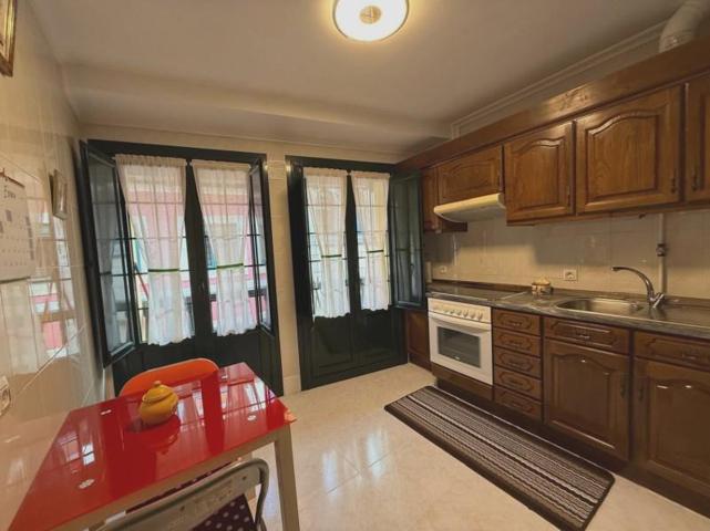 Piso en venta en Avilés, Avilés photo 0