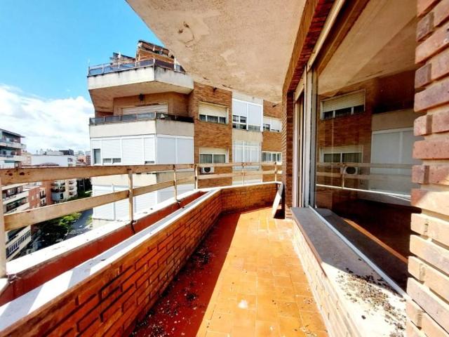 Piso en venta en Badajoz photo 0