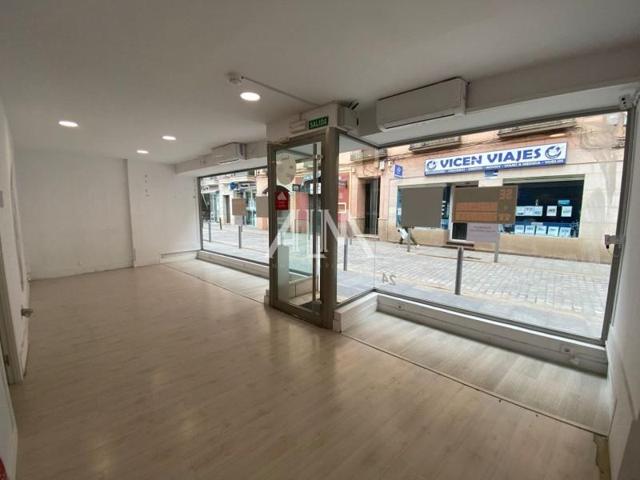 Local comercial en venta en Manzanares, Centro photo 0
