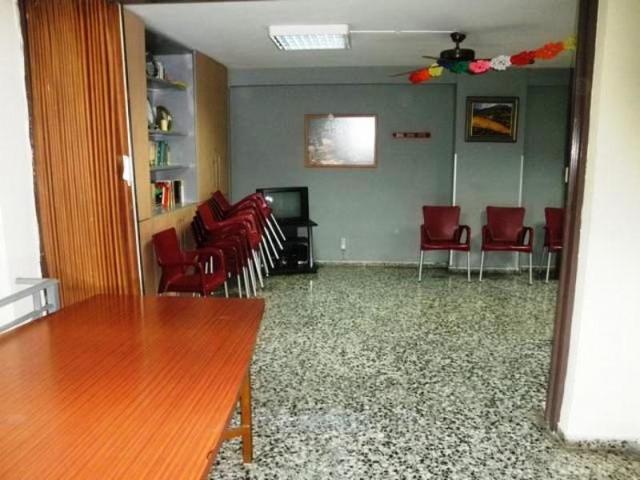 Local comercial en venta en Valencia, Valencia photo 0