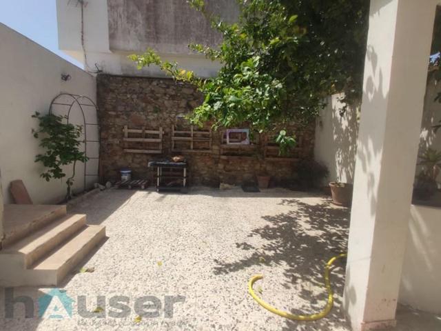 Casa en venta en La Línea de la Concepción photo 0