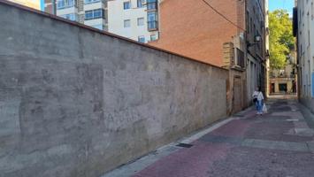 Terreno en venta en Zaragoza, Arrabal photo 0