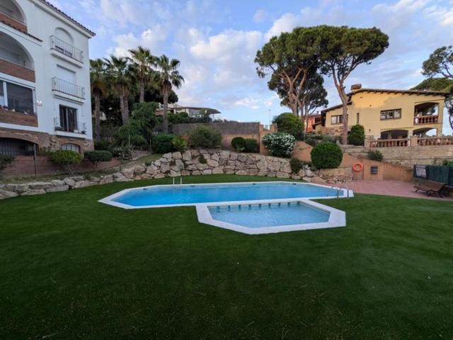 Piso en venta en Lloret de Mar, Fenals photo 0