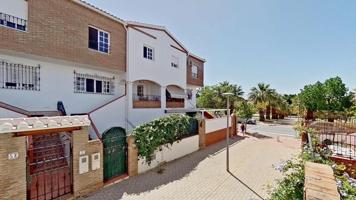 Casa en venta en Motril, Rambla De Los Alamos photo 0