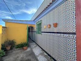 Casa en venta en La Línea de la Concepción, El Zabal-Santa Margarita photo 0