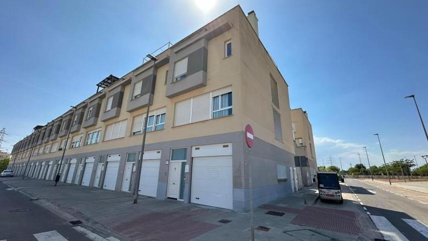 Adosada en venta en Castellón de la Plana, Grupo Perpetuo Socorro photo 0