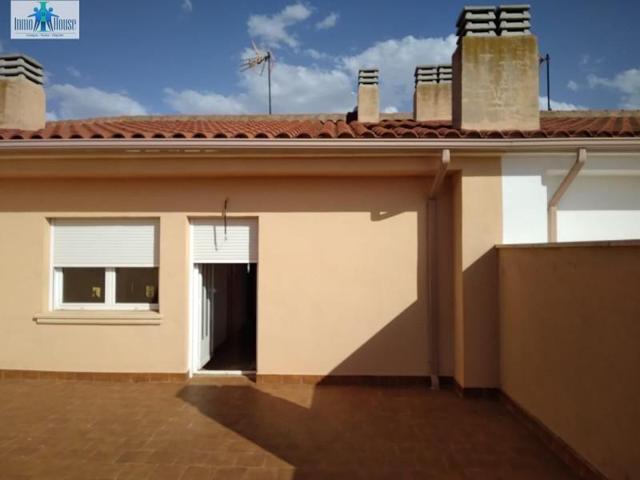 Adosada en venta en Albacete, Albacete photo 0