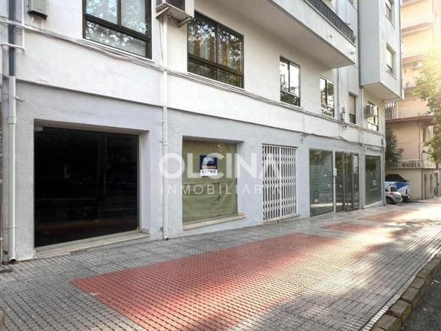 Local comercial en venta en Ibi, Centro photo 0