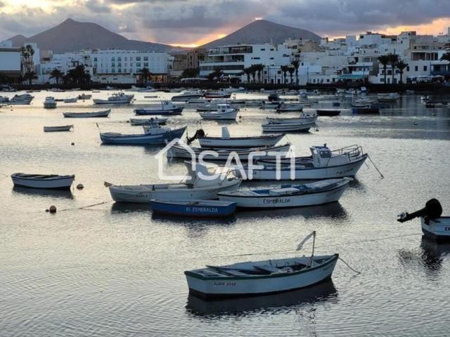 Piso en venta en Arrecife photo 0