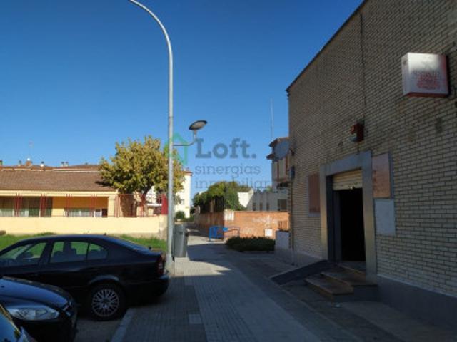Local comercial en venta en Badajoz, La Paz photo 0