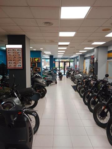 Local comercial en venta en Valencia, Morvedre photo 0