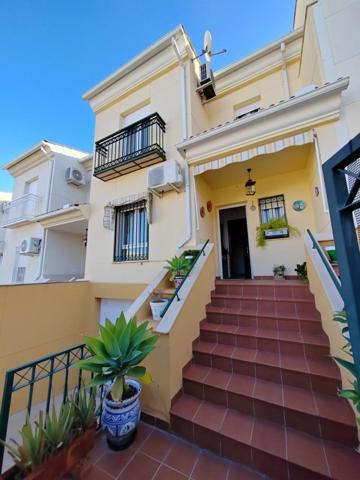 Adosada en venta en Mancha Real, Mancha Real photo 0