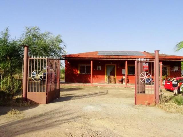 Chalet en venta en Carmona, Urbanizacion las monjas photo 0