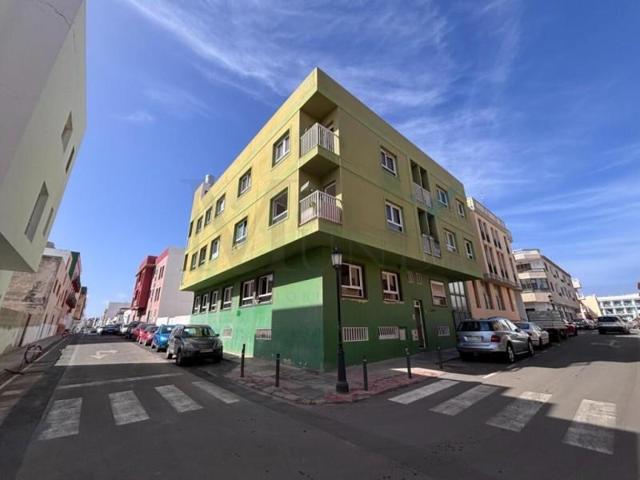 Piso en venta en Corralejo photo 0