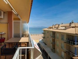 Apartamento en venta en L'Escala, Riells photo 0