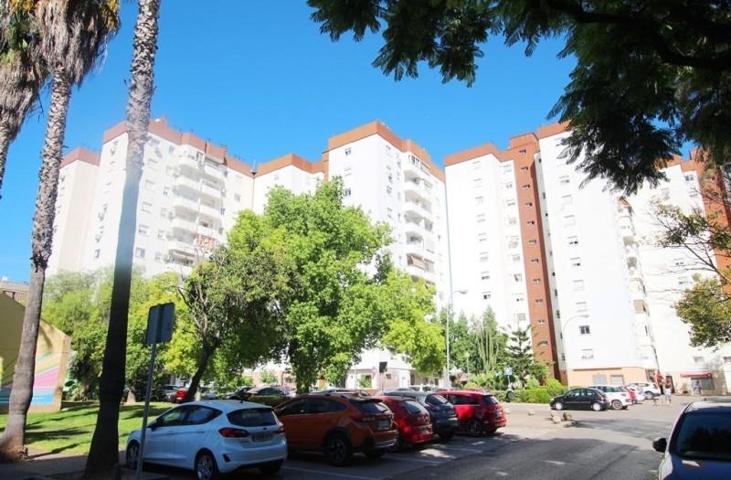 Piso en venta en Jerez de la Frontera, Zona Universidad photo 0