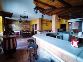 Casas de pueblo en venta en Valdepeñas, Calle Constitución photo 0