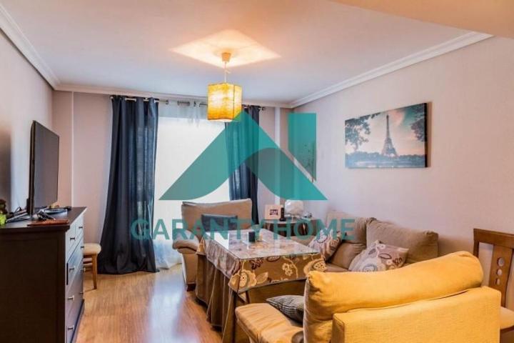 Adosada en venta en Cáceres, RESIDENCIAL UNIVERSIDAD photo 0