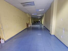 Local comercial en venta en Logroño, Centro photo 0